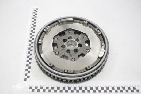 Маховик двигуна Renault Kangoo II 1,5dci (123003948R) Renault